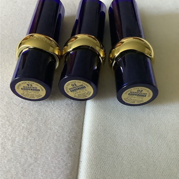 Vintage trio of BOURJOIS lipsticks - Picture 3 of 3